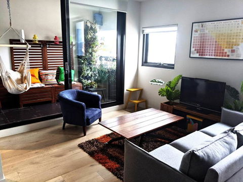 A Boutique Hideaway In The Heart Of Fitzroy - Schoolies Week Accommodation 0