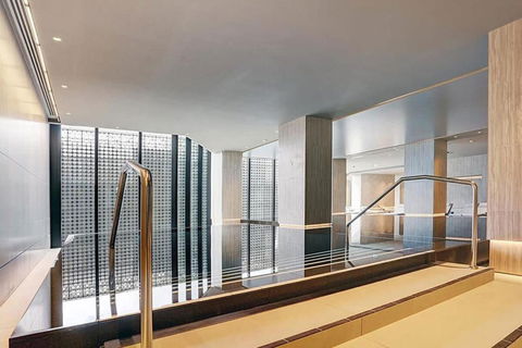 A Comfy Apt Only A 5-min Walk To Victoria Market - Schoolies Week Accommodation 3