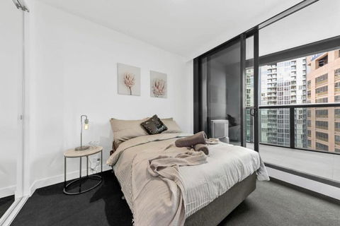 A Comfy Apt Only A 5-min Walk To Victoria Market - Schoolies Week Accommodation 4