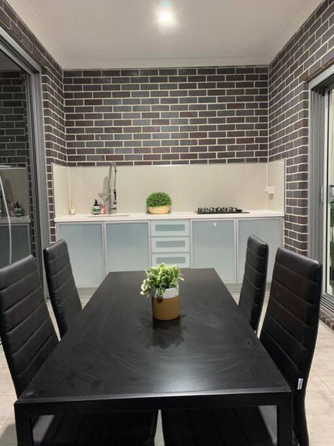 A Pleasant & Sweet Home - Schoolies Week Accommodation 3