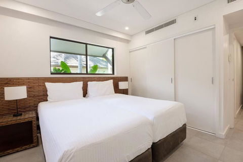 A Well-deserved Beachside Resort Retreat - Schoolies Week Accommodation 2