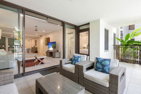 A Well-deserved Beachside Resort Retreat - Schoolies Week Accommodation 3