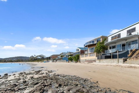 Absolute Waterfront Only 15 Minutes From Hobart - Schoolies Week Accommodation 0