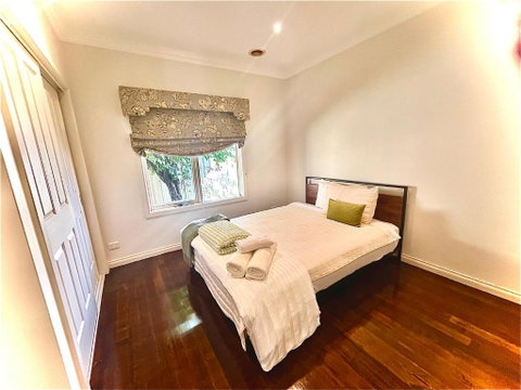 A Beautiful Home - Schoolies Week Accommodation 4