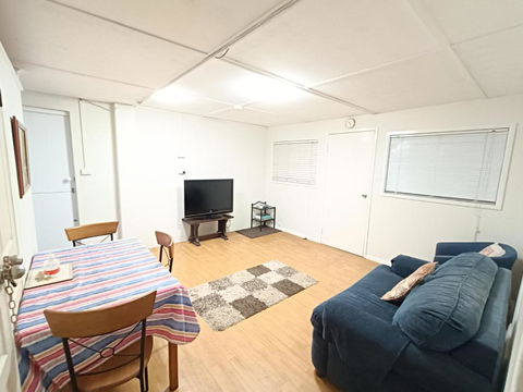 Affordable, Private Apartment With Garage Parking - Schoolies Week Accommodation 0