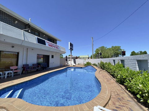 Albury Garden Court Motel - Schoolies Week Accommodation 4