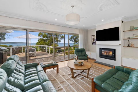 Albys At Lorne - Schoolies Week Accommodation 1