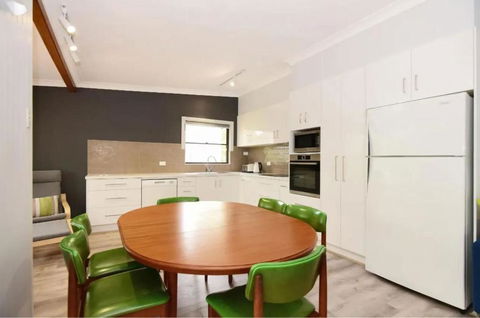 All Decked Out At Hyams Beach By Experience Jervis - Schoolies Week Accommodation 4