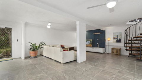 All Of Bribie Islands Highlights At Your Door Step - Schoolies Week Accommodation 3