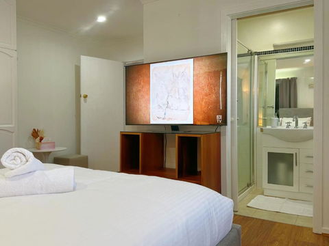 All-Seasons Comfort - Close To CBD & Air Port - Schoolies Week Accommodation 2