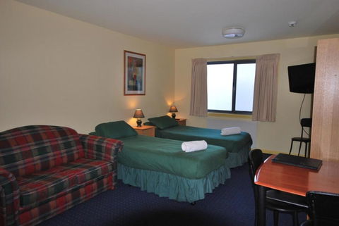 Alpine Heights 18 - Schoolies Week Accommodation 0