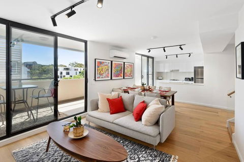 Amazing Penthouse In Waterloo - Schoolies Week Accommodation 0