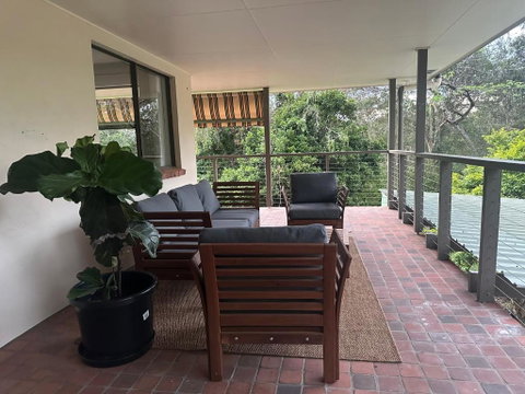 Amongst The Trees - Schoolies Week Accommodation 0