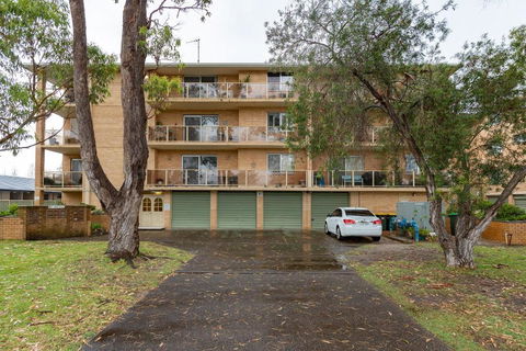 Anchorage 31 - Schoolies Week Accommodation 3