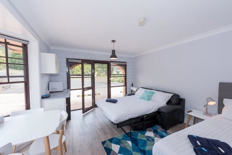 Anchors Away - Schoolies Week Accommodation 2