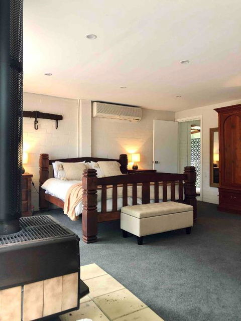 Annies Barn, Fitzroy Falls - Schoolies Week Accommodation 3