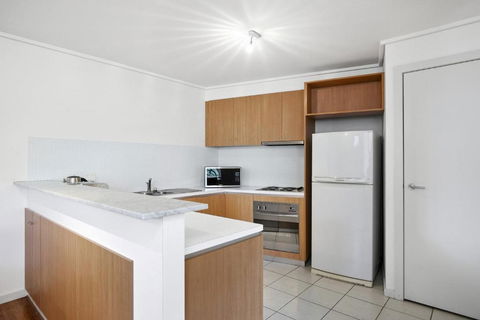 Apartment 36 Pacific Apartments - Schoolies Week Accommodation 4