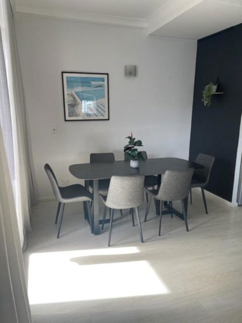 Apartment At Cooper St - Schoolies Week Accommodation 4