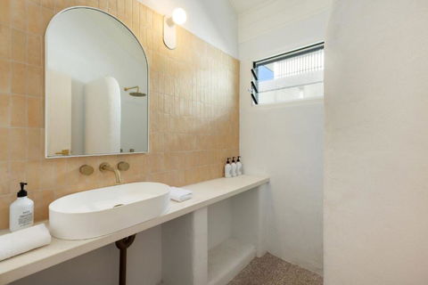 Apollo Studio - Schoolies Week Accommodation 3