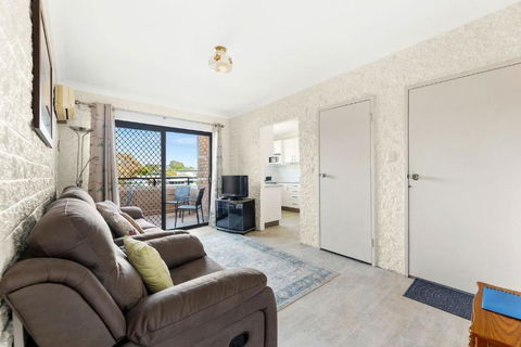 Apollo Unit 14 1st Floor - Schoolies Week Accommodation 1