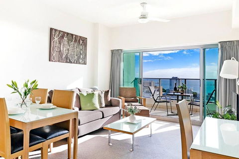 Arafura Suites - Dual-Studio Resort-style Getaway - Schoolies Week Accommodation 0