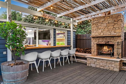 Aspendale Beach House - Schoolies Week Accommodation 3