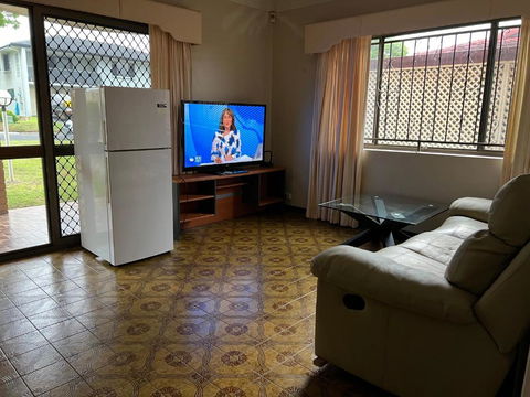 Aspley Large Room & Share Bathroom With Other Guests - Schoolies Week Accommodation 0