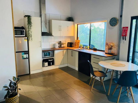 Austinville Hinterland Chalet - Schoolies Week Accommodation 0