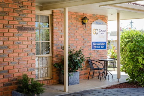 Australian Settlers Motor Inn - Schoolies Week Accommodation 3