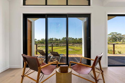 Awakening Broadbeach - Wifi, Linen - Schoolies Week Accommodation 4