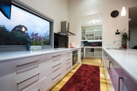 Azura - Schoolies Week Accommodation 2