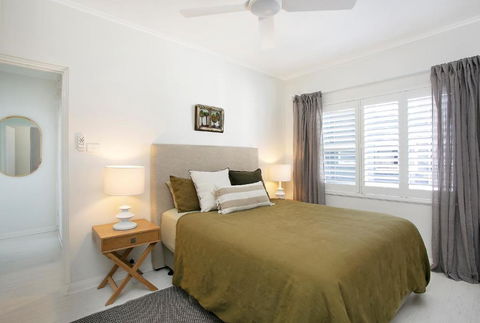 Avalon Beachside Apartment - Schoolies Week Accommodation 4