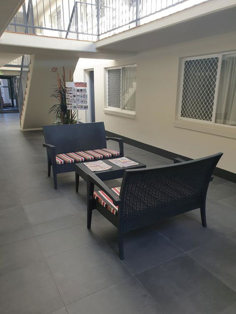 Southport Motel & Apartments - Schoolies Week Accommodation 4