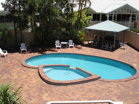 Southport Motel & Apartments - Schoolies Week Accommodation 14