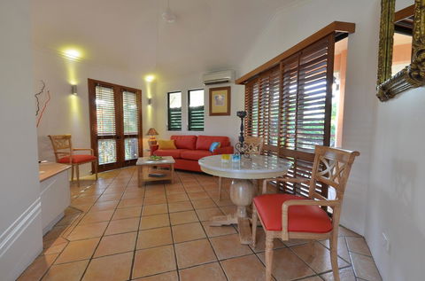 Martinique On Macrossan - Schoolies Week Accommodation 4