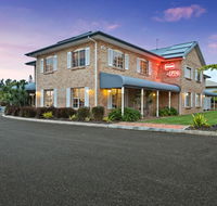 Coopers Colonial Motel - Schoolies Week Accommodation
