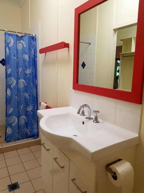 Arcadia Beach Guest House And Car Hire - Schoolies Week Accommodation 29