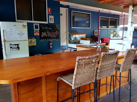 Arcadia Beach Guest House And Car Hire - Schoolies Week Accommodation 41