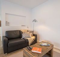 Island Quarters - Schoolies Week Accommodation