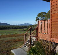 Yakkalla Holiday Cottage - Schoolies Week Accommodation