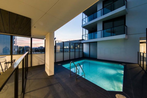 Highgate CBD Apartment - Schoolies Week Accommodation 1