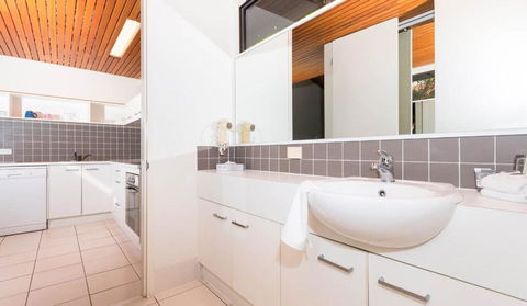 #162 Nautilus Resort - Schoolies Week Accommodation 3
