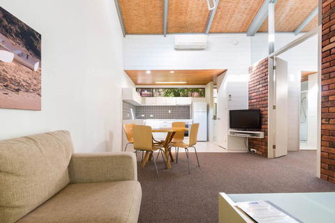 #162 Nautilus Resort - Schoolies Week Accommodation 1