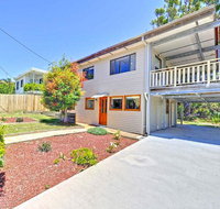 'Beach Break 2' 2/10 Lionel St - downstairs unit with Aircon - Schoolies Week Accommodation