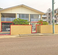 'Mooring One Downstairs' 23 Shoal Bay Rd - Fantastic ground floor duplex with views WIFI and Air Conditioning - Schoolies Week Accommodation