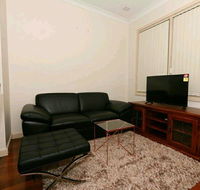 Pets Welcome Southern Comfort - Schoolies Week Accommodation