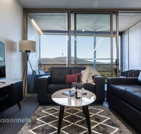 1 Bedroom Apt With Parking Walk to ANU - Schoolies Week Accommodation