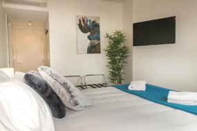 Book Brisbane Accommodation Schoolies Week Accommodation Schoolies Week Accommodation