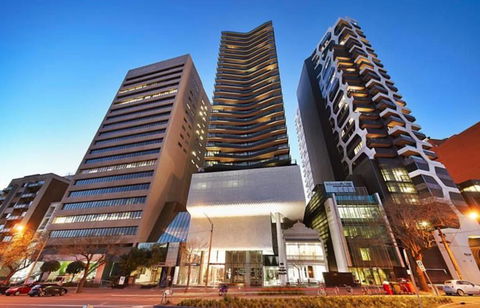 1009 Albert 2 Bed 2 Bath Free Wifi - Schoolies Week Accommodation 0