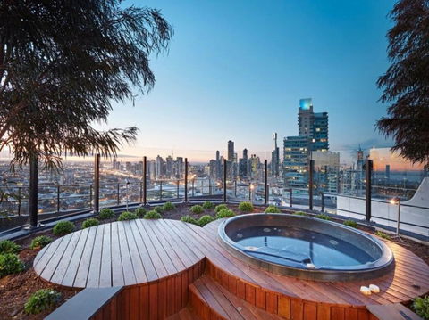 1009 Albert 2 Bed 2 Bath Free Wifi - Schoolies Week Accommodation 2